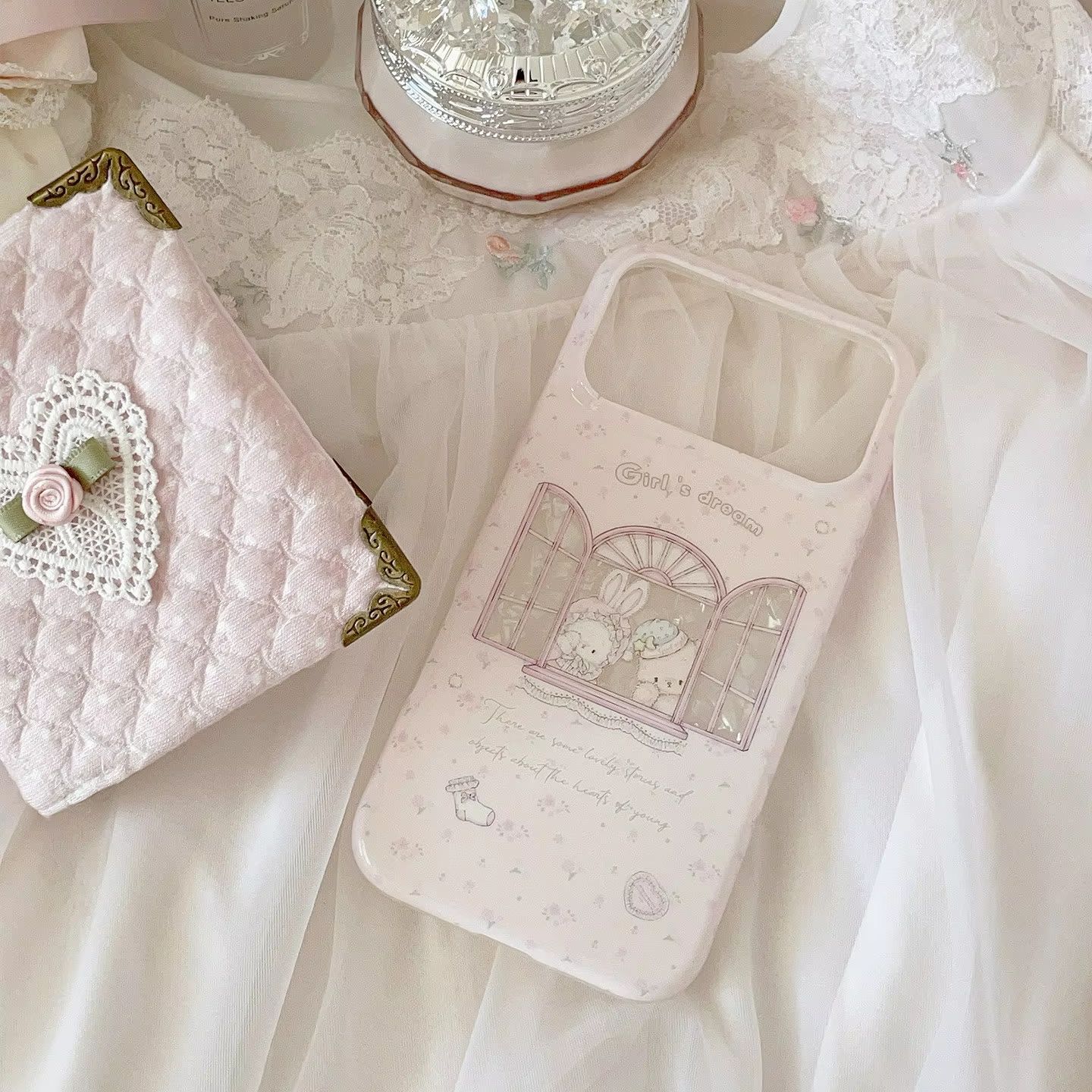 Phone Cases For Girls - 可愛いウサギと花柄のピンクY2Kガールズドリームフォンケース iPhone 17 16 15 14