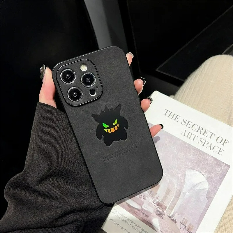 漫画アニメゲンガー革風レーザー加工スマホケース iPhone - Phone Cases Like Loopy のレビューと価格