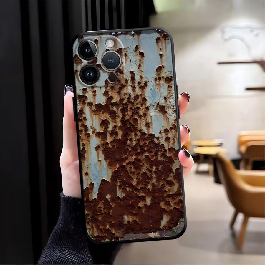 レトロな錆びデザインのiPhoneケース（iPhone 13 - Phone Cases Like Loopy のレビューと価格